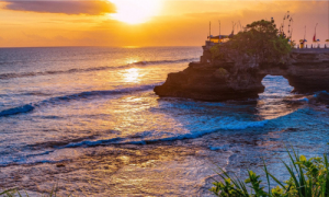 tanh lot sunset